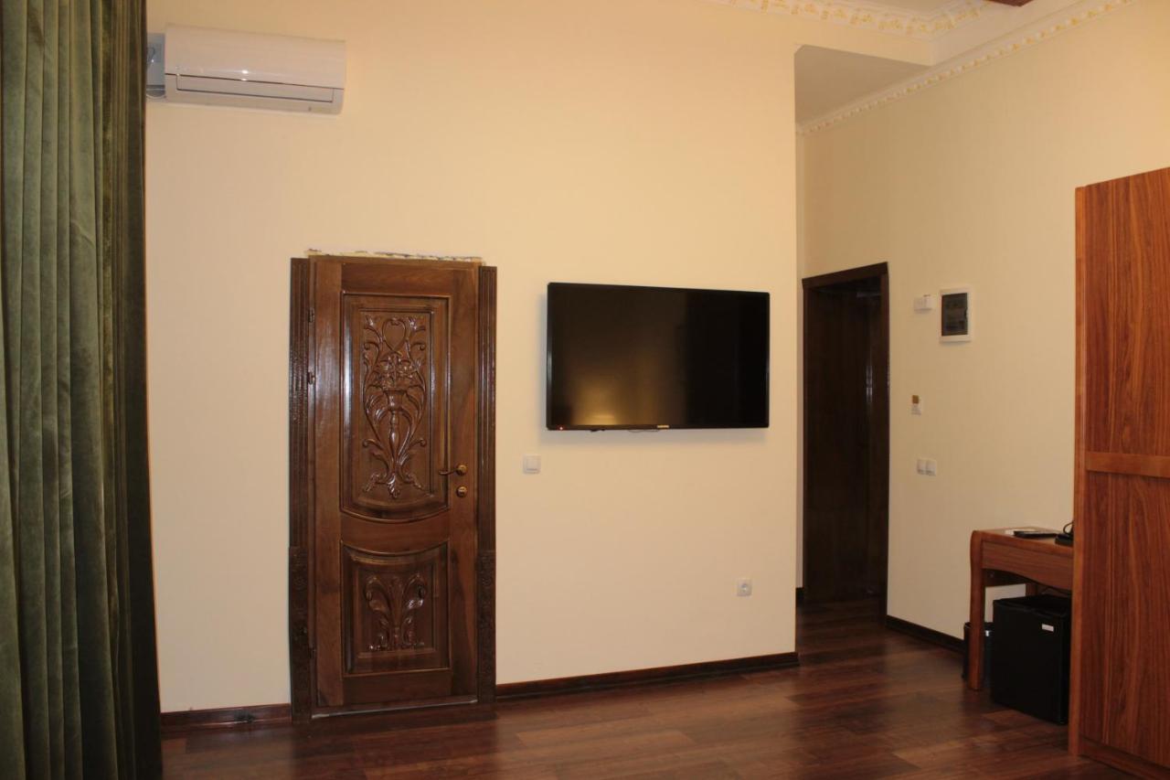 Kok-Art Hotel Jalal-Abad Zewnętrze zdjęcie
