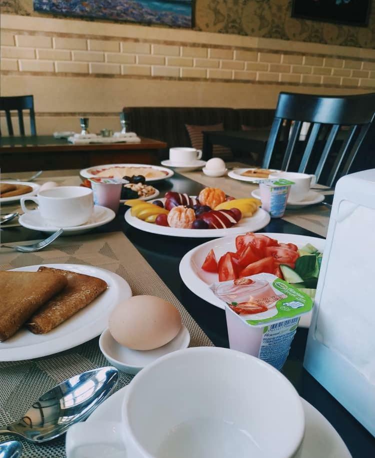 Kok-Art Hotel Jalal-Abad Zewnętrze zdjęcie