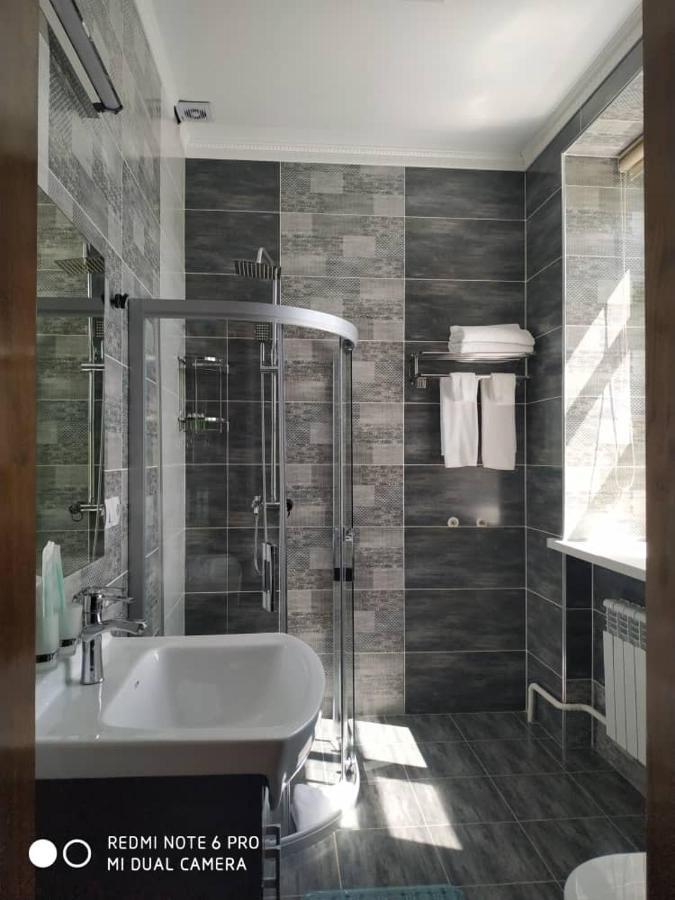 Kok-Art Hotel Jalal-Abad Zewnętrze zdjęcie